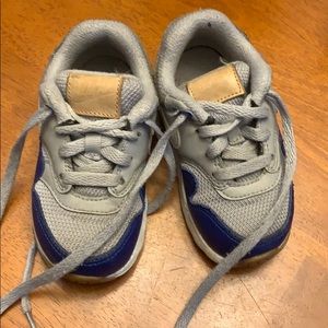 Nike Air Max toddler size 6